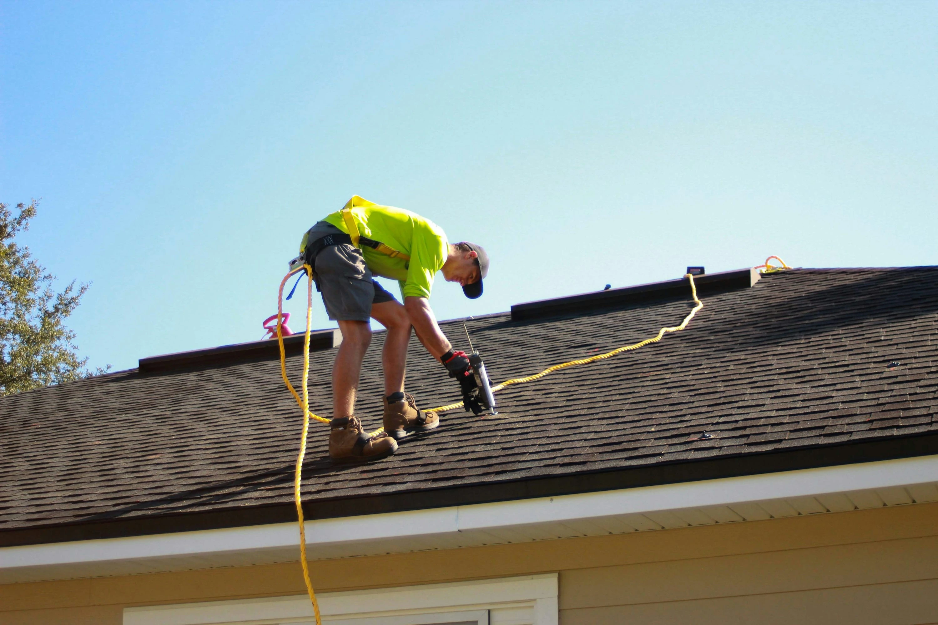 Residential roofing project